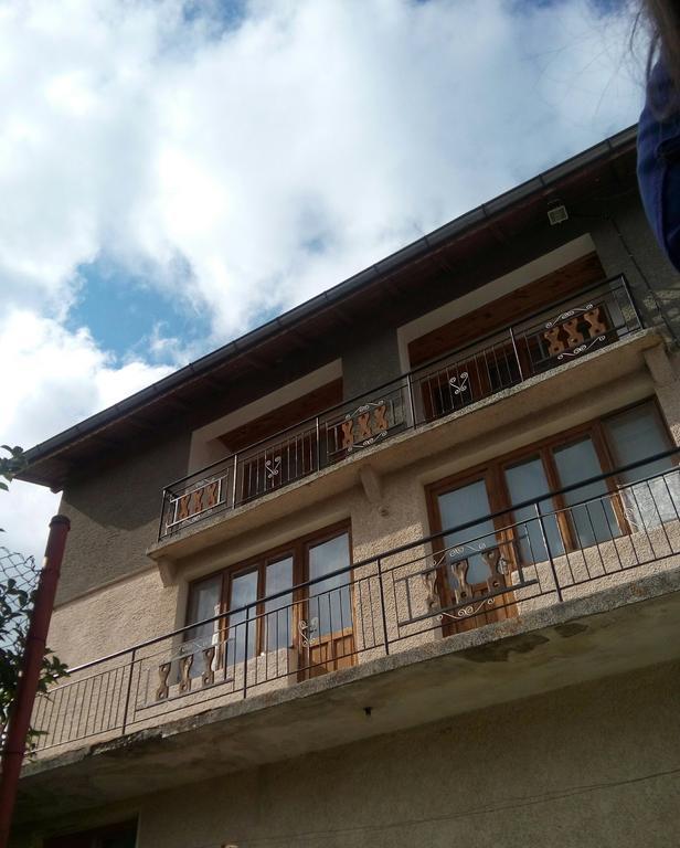 Guest House Ahp Mala Tsŭrkva Habitación foto