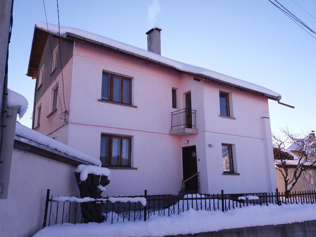 Guest House Ahp Mala Tsŭrkva Exterior foto